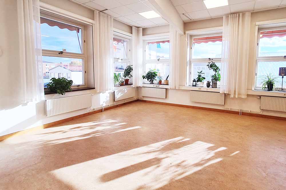 Studion är en av rummen hos Medborgarskolan i Sundsvall