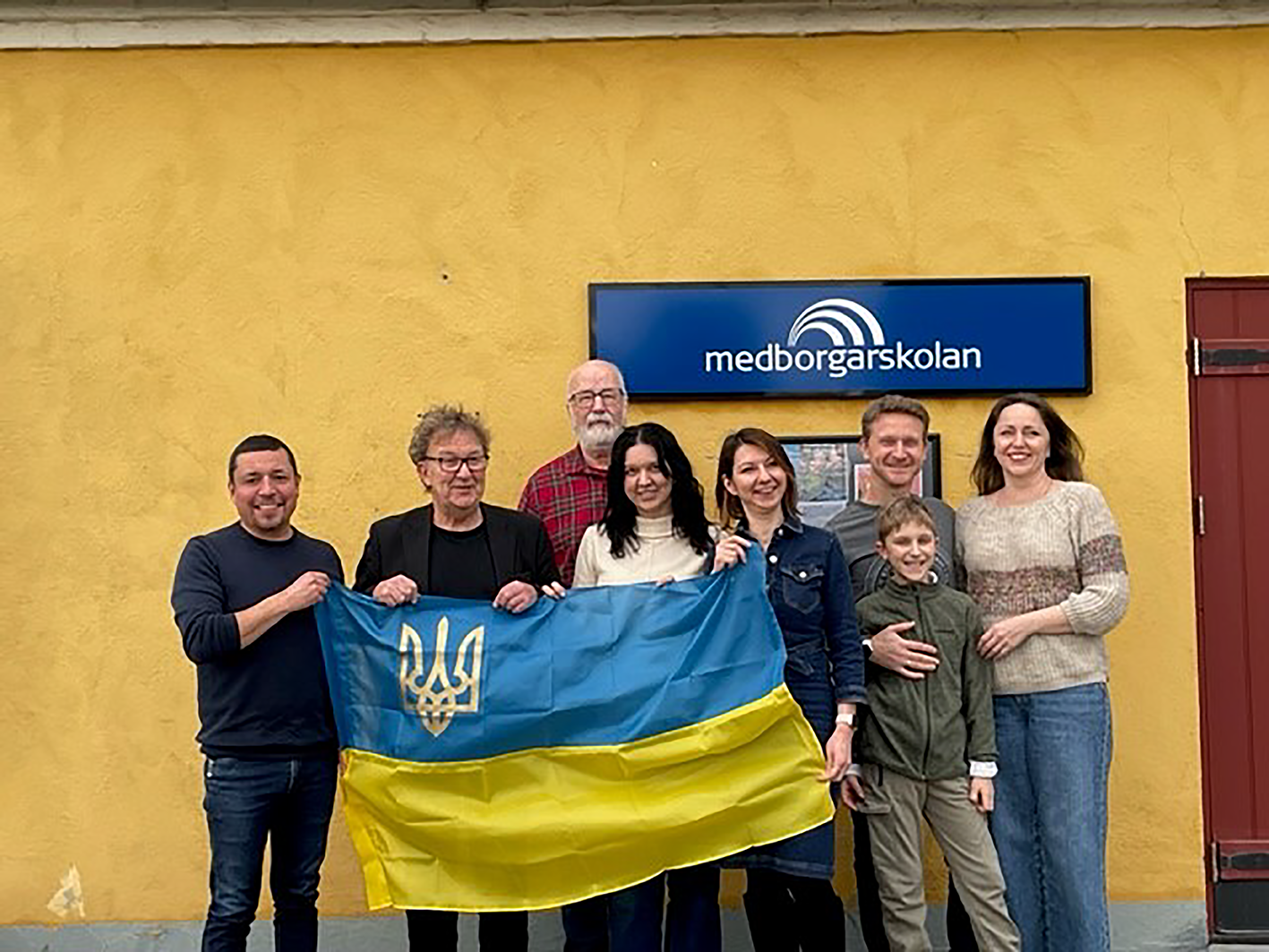 Medlemmar i Medborgarskolan Syds förening ukraina.nu