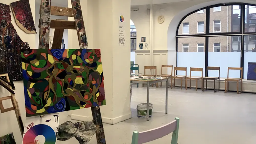 Inifrån en ateljé på Göteborgs Konstskola