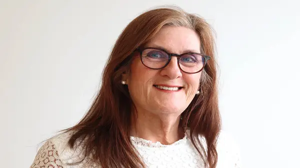 Porträttbild av kursledare Ellinor Bengtsson