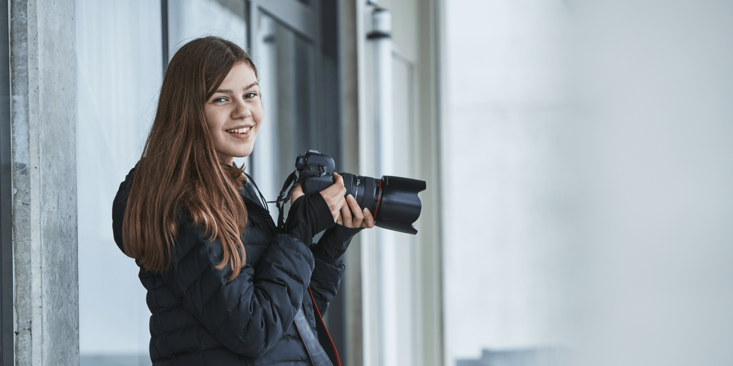 Hammomdagi yalangoch ayollar fotosurati